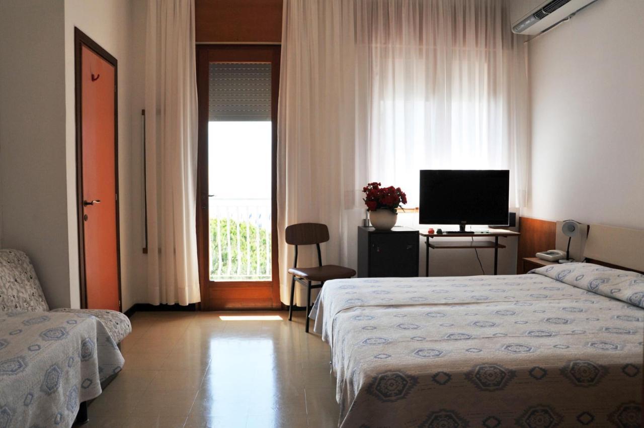 Hotel Reno Lido di Jesolo Exterior foto
