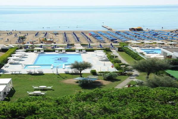 Hotel Reno Lido di Jesolo Exterior foto